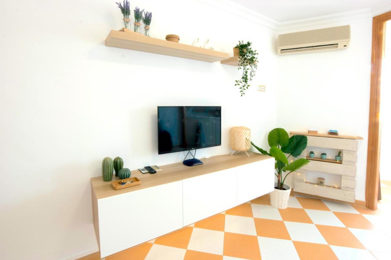 Nice And Cozy Studio At The Beachfront Benalmadena Exterior photo