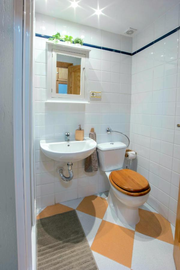 Nice And Cozy Studio At The Beachfront Benalmadena Exterior photo