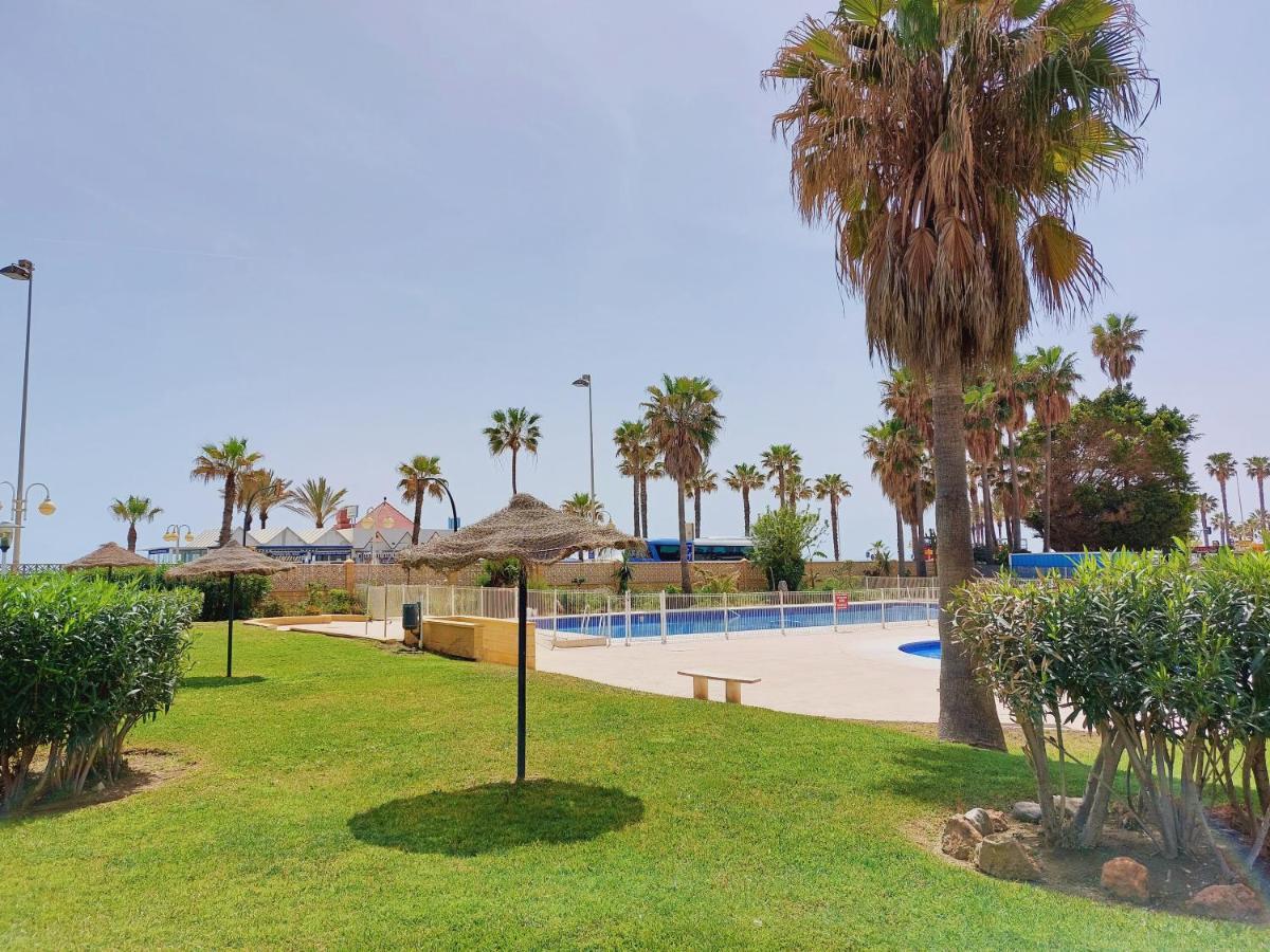 Nice And Cozy Studio At The Beachfront Benalmadena Exterior photo